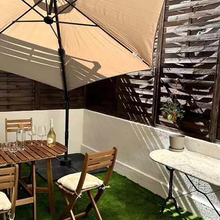 Carre D'or - 2p Cosy Avec Terrasse Et Veranda *