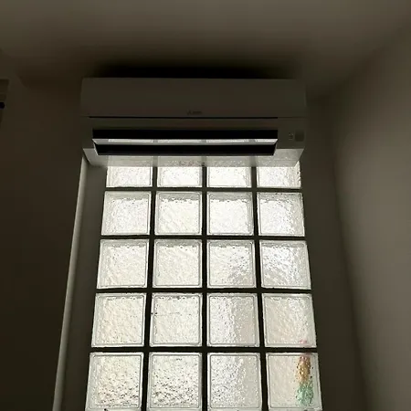 Carre D'or - 2p Cosy Avec Terrasse Et Veranda Daire *