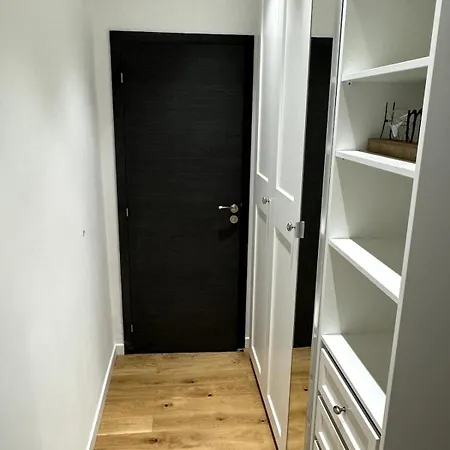 Carre D'or - 2p Cosy Avec Terrasse Et Veranda *